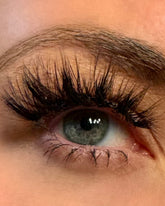 Valentina - Fluffy, Wispy Cat-Eye Lashes